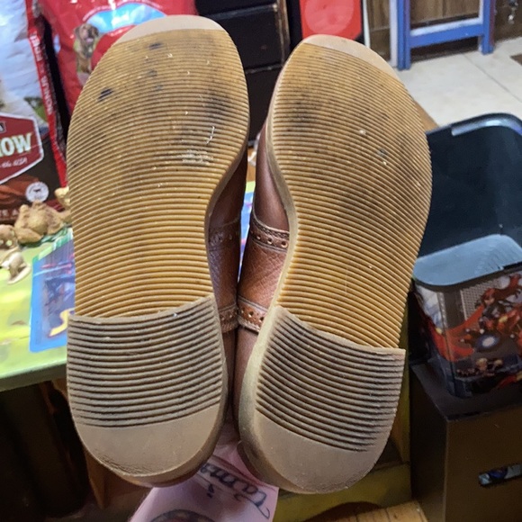 Shoes - Picture 5 of 5